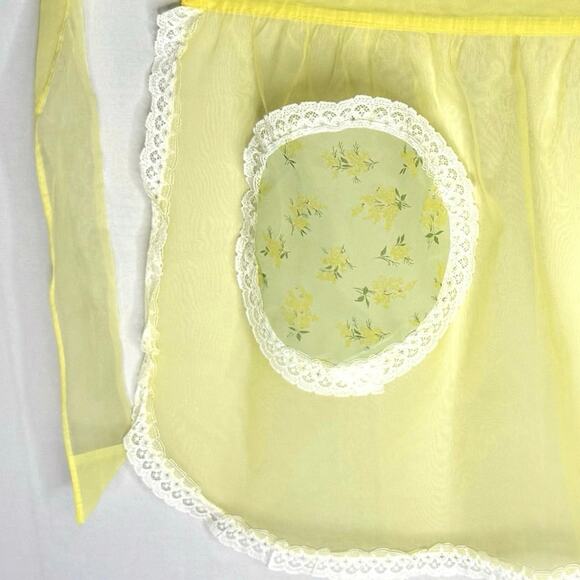 Vintage Sheer Yellow Chiffon Hostess Half Apron Lace Trim Floral Pocket Handmade - Picture 3 of 4